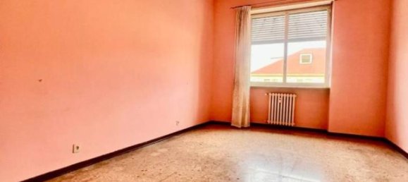 3 rooms Apartment in Venaria Reale, Italy No. 32537 4