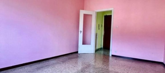 3 rooms Apartment in Venaria Reale, Italy No. 32537 6