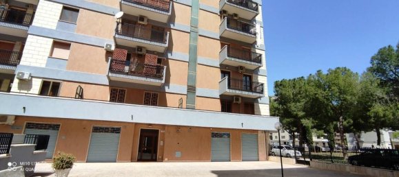 3-salle Appartement à Foggia, Italy No. 120381 28