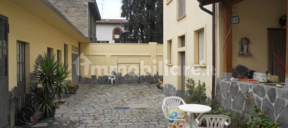 6 bedrooms Villa in Landriano, Italy No. 112735 14