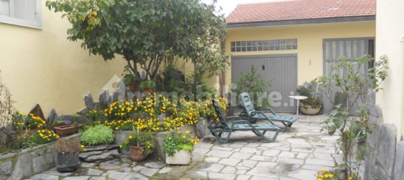 6 bedrooms Villa in Landriano, Italy No. 112735 12