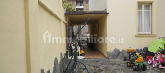 6 bedrooms Villa in Landriano, Italy No. 112735 4