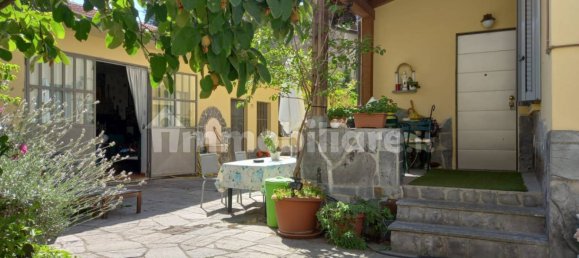 6 bedrooms Villa in Landriano, Italy No. 112735 11