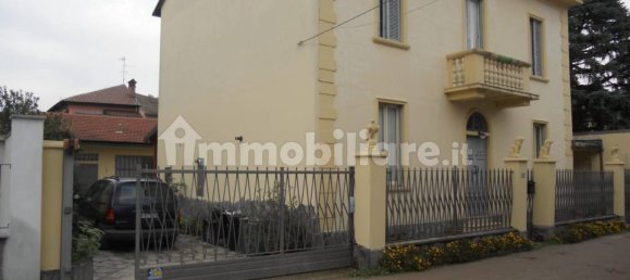6 bedrooms Villa in Landriano, Italy No. 112735 3