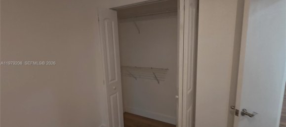 2 chambres propriété commerciale à louer à Miami, Miami-Dade, Florida, USA № 615508 4