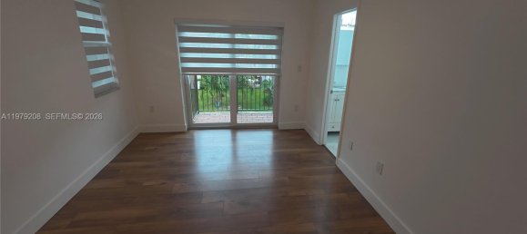 2 chambres propriété commerciale à louer à Miami, Miami-Dade, Florida, USA № 615508 2