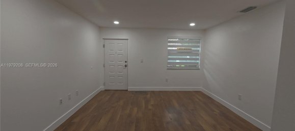 2 chambres propriété commerciale à louer à Miami, Miami-Dade, Florida, USA № 615508 9