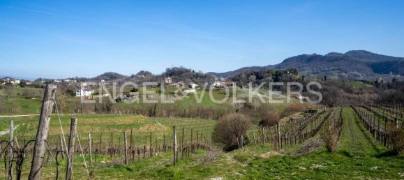 4 bedrooms Villa in Monfumo, Italy No. 132728 14