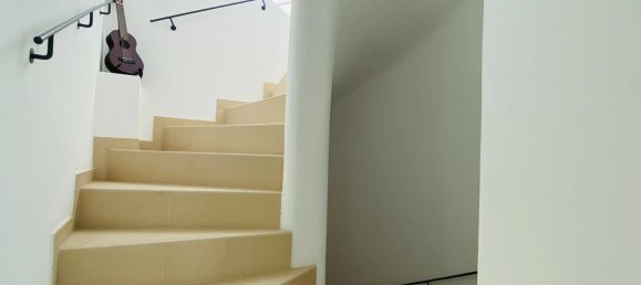 2 rooms Townhouse in Josefstadt, Austria No. 171359 4