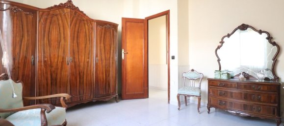 Квартира с 3 спальнями в Рохалес, Испания № 181455 16