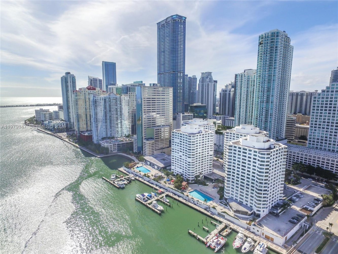 3 bedrooms Commercial property for rent in Miami, Miami-Dade, Florida, USA № 615491