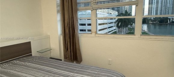 3 bedrooms Commercial property for rent in Miami, Miami-Dade, Florida, USA № 615491 11