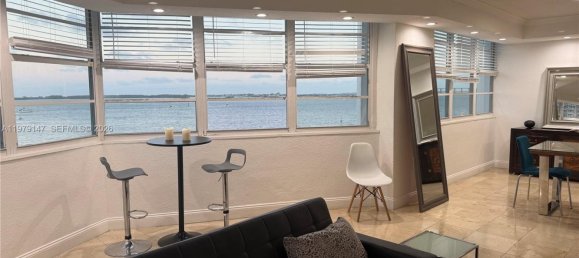 3 bedrooms Commercial property for rent in Miami, Miami-Dade, Florida, USA № 615491 18