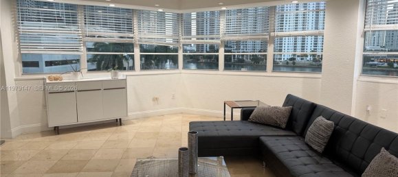 3 bedrooms Commercial property for rent in Miami, Miami-Dade, Florida, USA № 615491 17