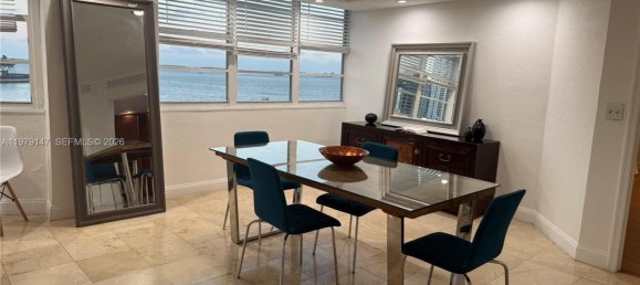 3 bedrooms Commercial property for rent in Miami, Miami-Dade, Florida, USA № 615491 21