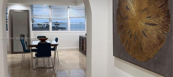 3 bedrooms Commercial property for rent in Miami, Miami-Dade, Florida, USA № 615491 10