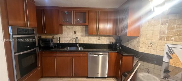 3 bedrooms Commercial property for rent in Miami, Miami-Dade, Florida, USA № 615491 5