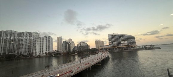 3 bedrooms Commercial property for rent in Miami, Miami-Dade, Florida, USA № 615491 30