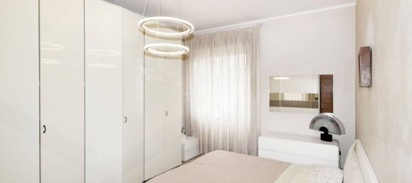 2 rooms Apartment in Monza, Italy No. 28522 4