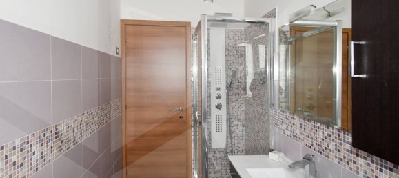 2 rooms Apartment in Monza, Italy No. 28522 7