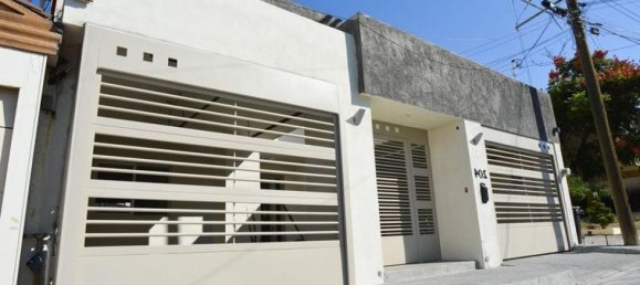 3 bedrooms House in Nuevo Leon, Mexico No. 169905 2