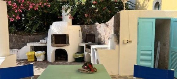 3 bedrooms Villa in Santa Marina Salina, Italy No. 334983 10