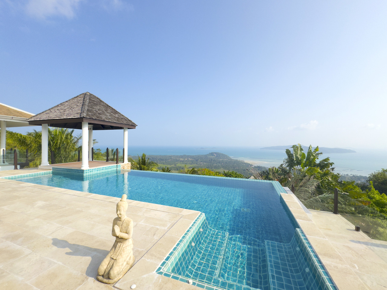 4 bedrooms Cafe / restaurant in Ko Samui, Thailand No. 19729