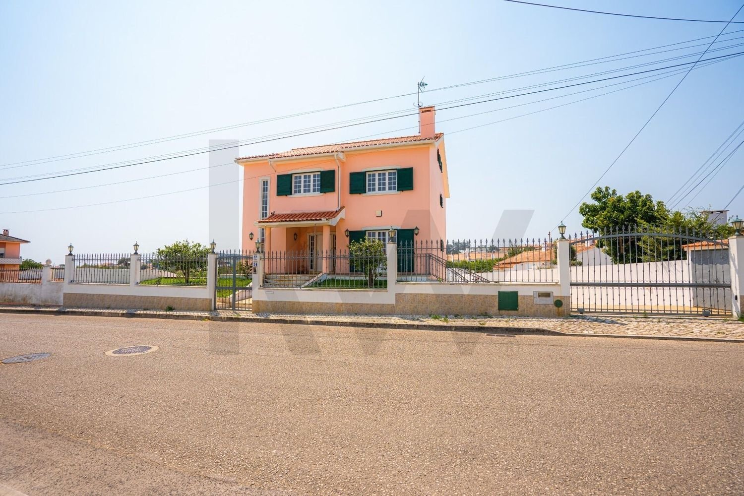 5 bedrooms House in Rio de Mouro, Portugal No. 302978