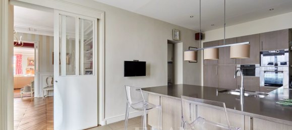Apartamento de 2 dormitorios en Paris, France No. 180954 7