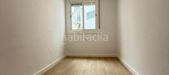 Apartamento T3 em Eixample, Spain N.º 145033 24