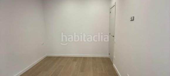 Apartamento T3 em Eixample, Spain N.º 145033 2