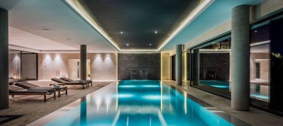 7 bedrooms Villa in Marbella Golden Mile, Spain No. 614 10