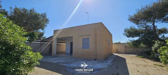 2 bedrooms Villa in Porto Cesareo, Italy No. 319283 2