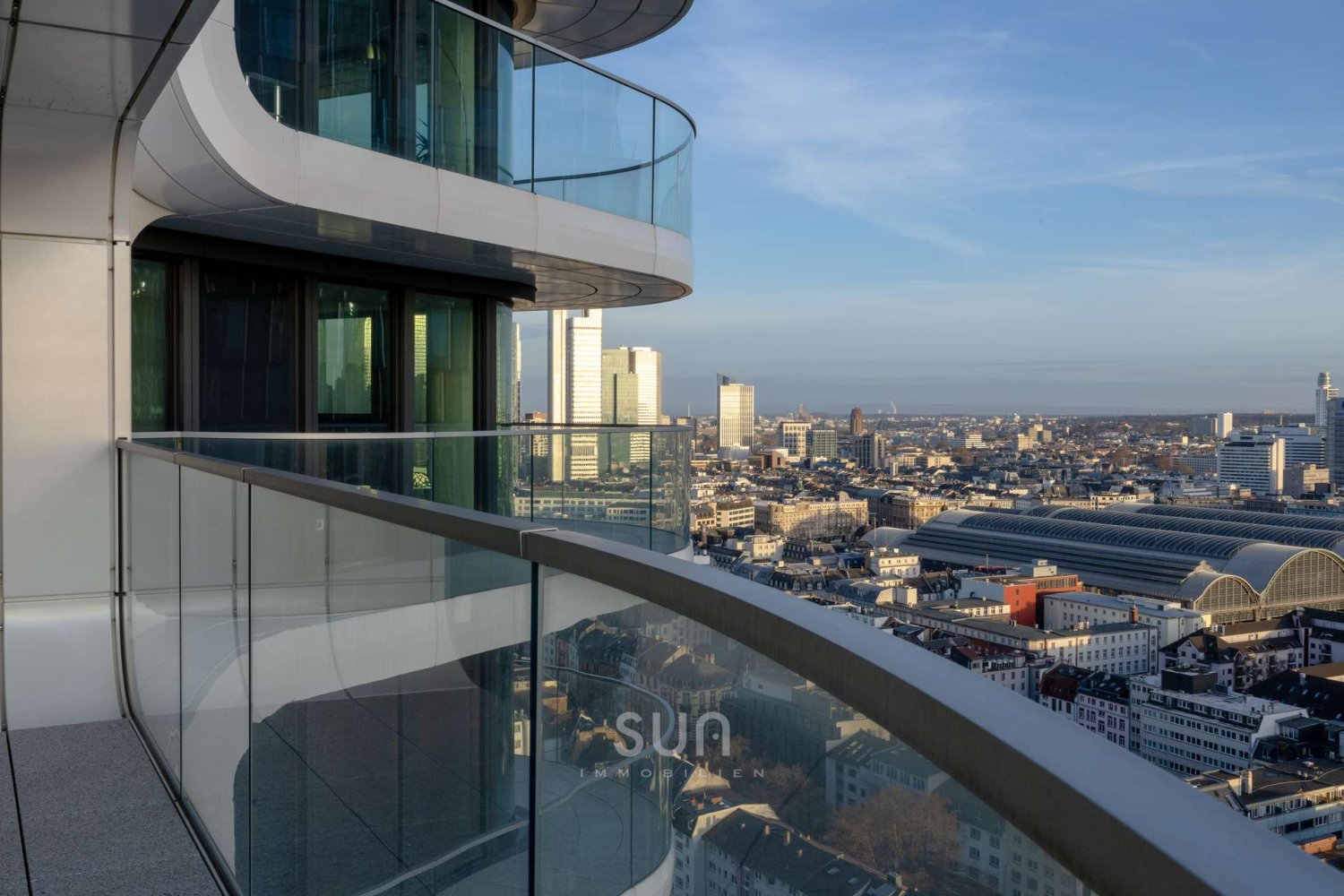 3 bedrooms Apartment in Frankfurt am Main, Germany No. 12474