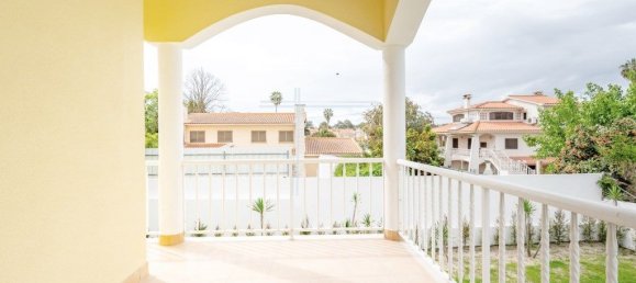 4 غرف نوم فيلا في Corroios, Portugal رقم 89651 44