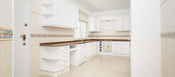 4 غرف نوم فيلا في Corroios, Portugal رقم 89651 21