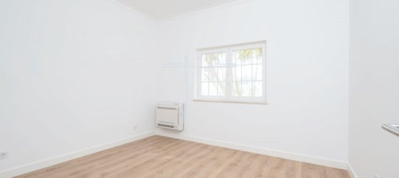 4 غرف نوم فيلا في Corroios, Portugal رقم 89651 25