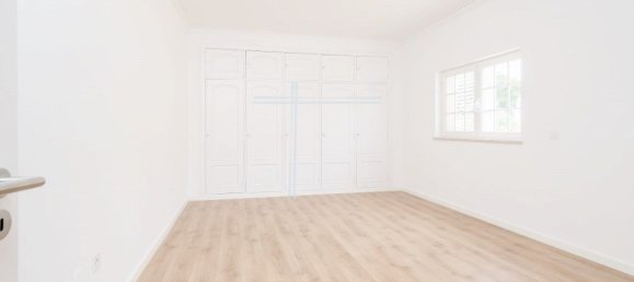 4 غرف نوم فيلا في Corroios, Portugal رقم 89651 28