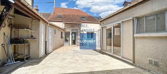 3 bedrooms House in Creil, France No. 91846 16