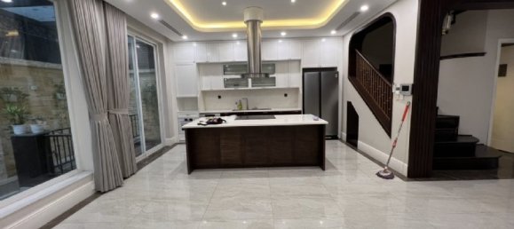 Villa de 5 dormitorios en Tay Ho, Vietnam No. 19384 6