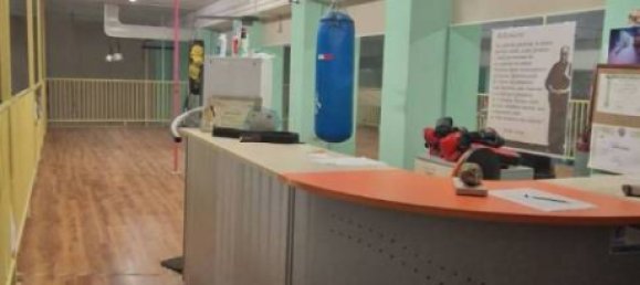 400m² Commercial property in Trani, Italy No. 53362 41