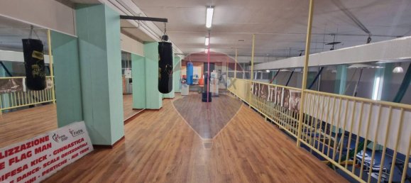 400m² Commercial property in Trani, Italy No. 53362 49