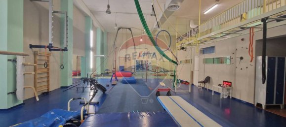 400m² Commercial property in Trani, Italy No. 53362 88