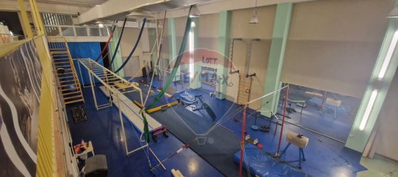 400m² Commercial property in Trani, Italy No. 53362 8