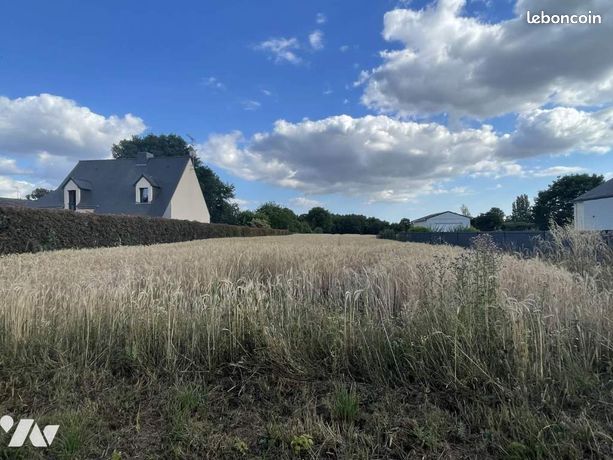 1220m² Land in Peillac, France No. 312440