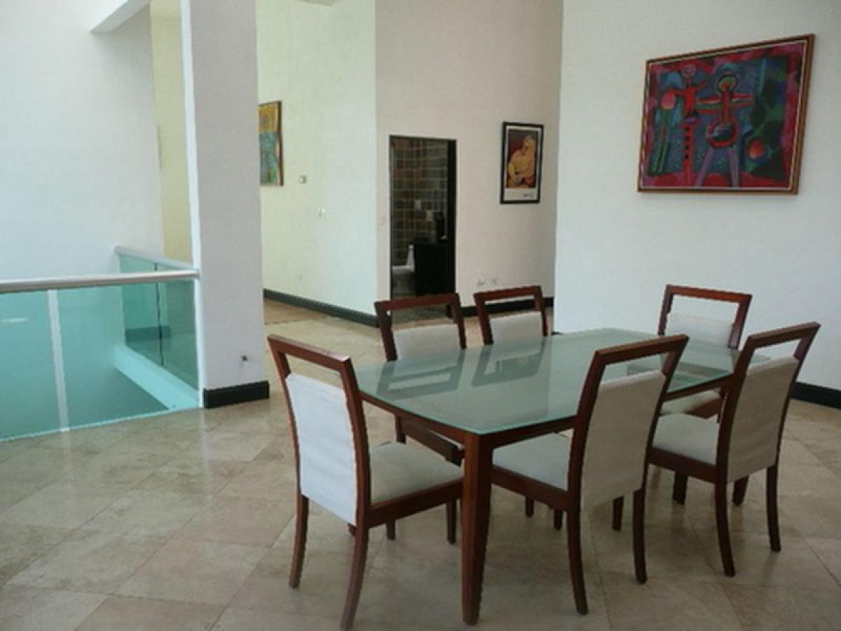 4 bedrooms House in Nuevo Leon, Mexico No. 158820