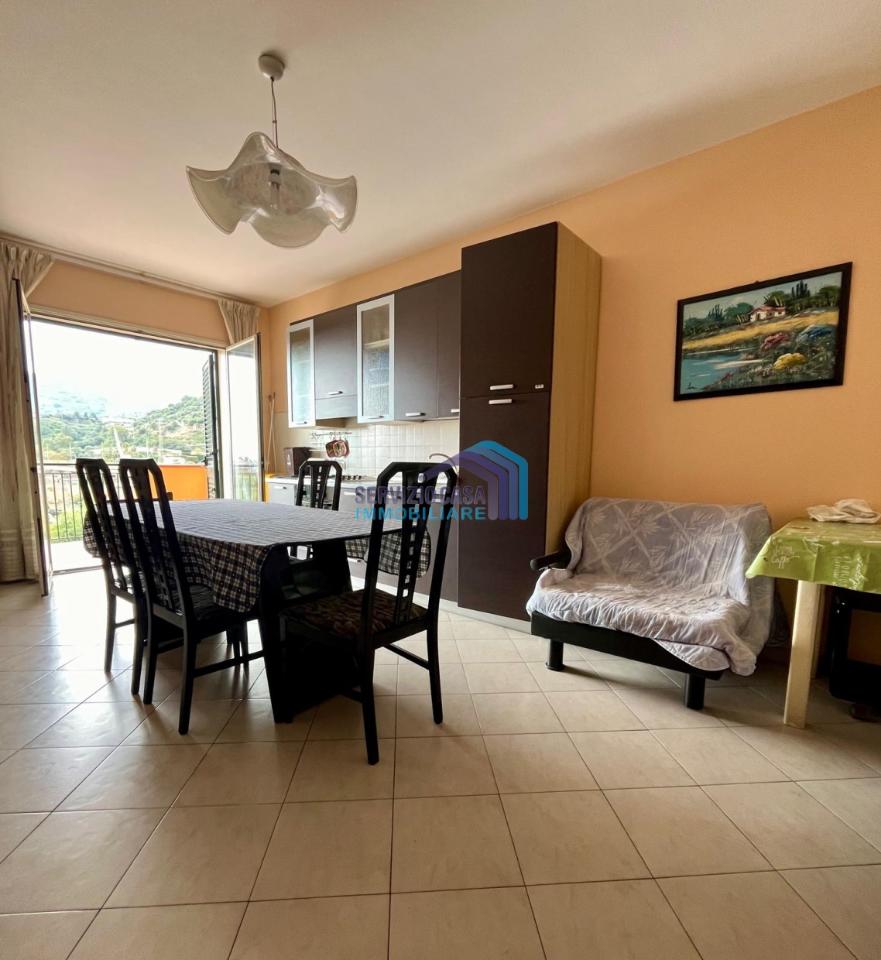 4-salle Appartement à Santa Teresa di Riva, Italy No. 15552