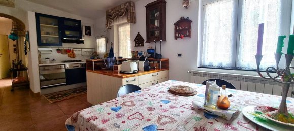 4 bedrooms Apartment in Finale Ligure, Italy No. 53780 5