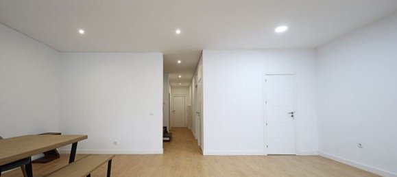 4 Schlafzimmer Haus in Sao Mamede de Infesta, Portugal, Nr. 183355 6