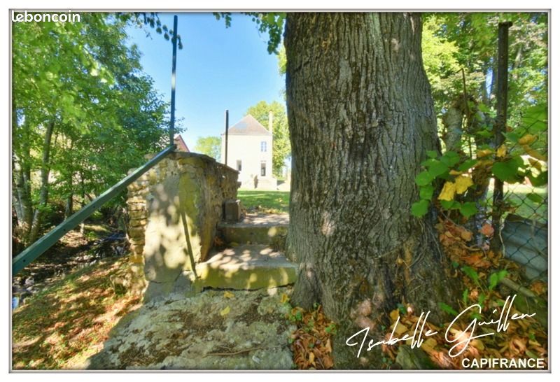 4 Schlafzimmer Stadthaus in Chateaumeillant, France, Nr. 79799